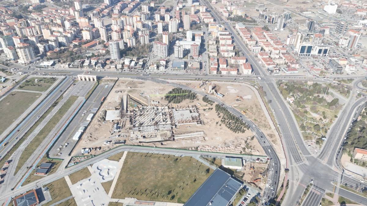 BÜYÜKKILIÇ: “KARTAL KAVŞAĞI’NDA GECE YARISI START VERİLDİ”