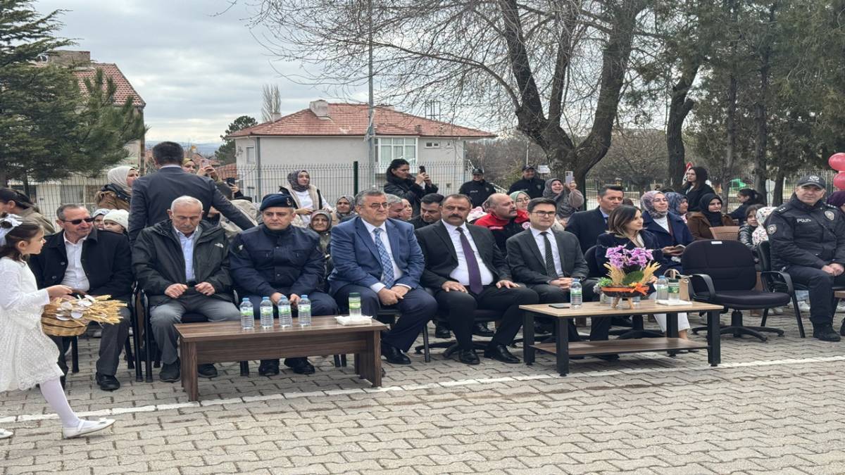 SARIOĞLAN’DA NEVRUZ COŞKUSU MEHTERANLA TAÇLANDI