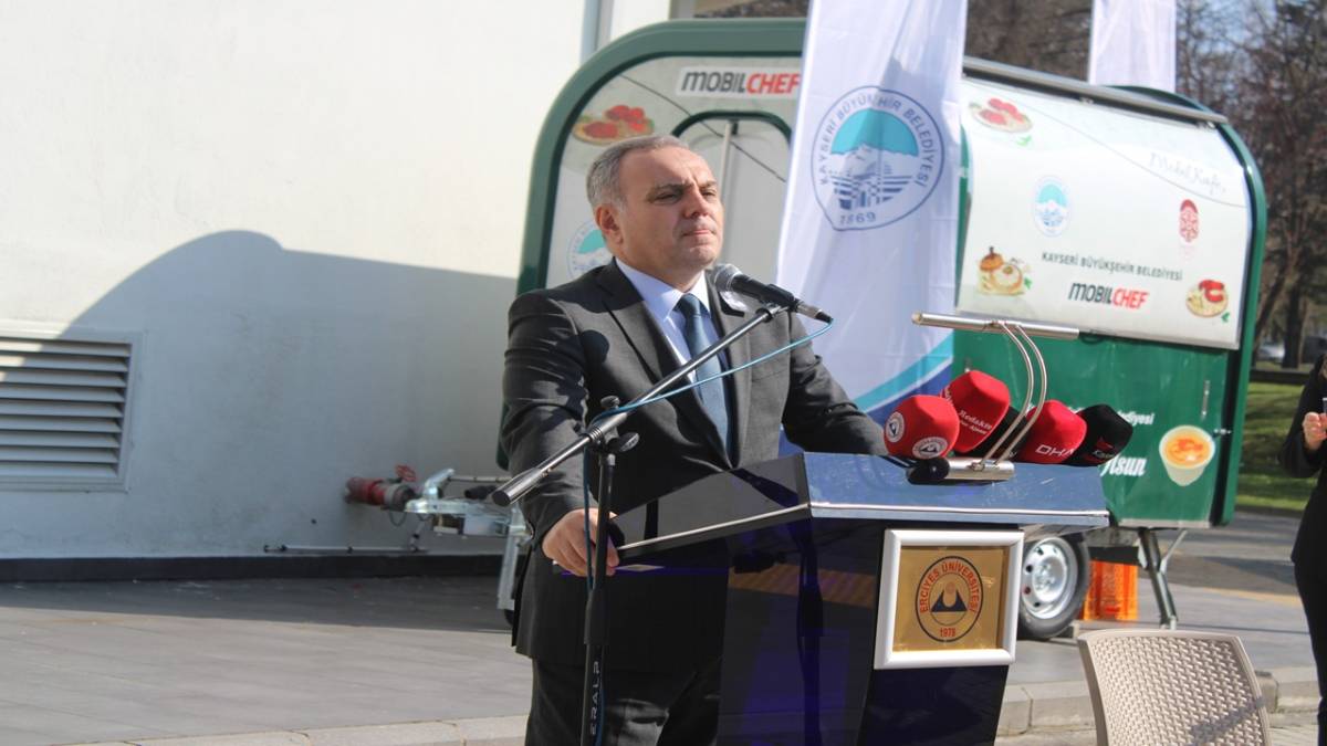 YAREN, OKUDUĞU FAKÜLTEDE ANILDI