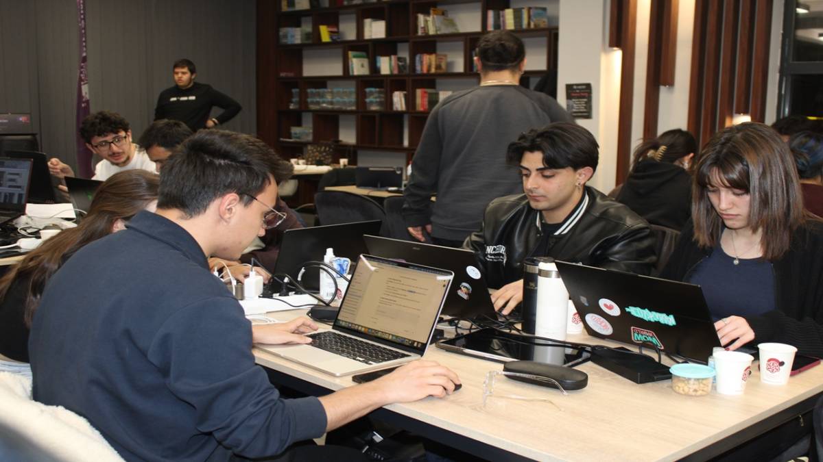 TUA ASTRO HACKATHON YARIŞMASI BAŞLADI