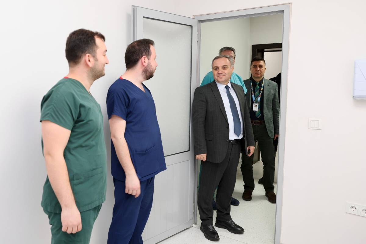 ALTUN'DAN SAĞLIK ÇALIŞANLARINA ZİYARET