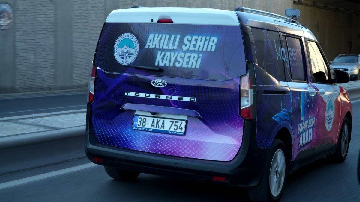 KAYSERİ, BELEDİYECİLİKTE YAPAY ZEKÂ KULLANAN NADİR ŞEHİRLER ARASINDA YER ALDI