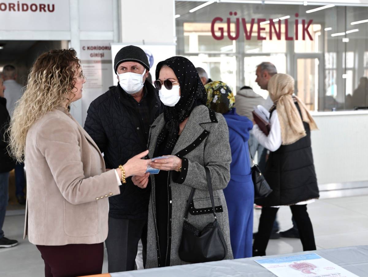 KOLON KANSERİNE ‘KOLONOSKOPİ’ ÖNERİSİ