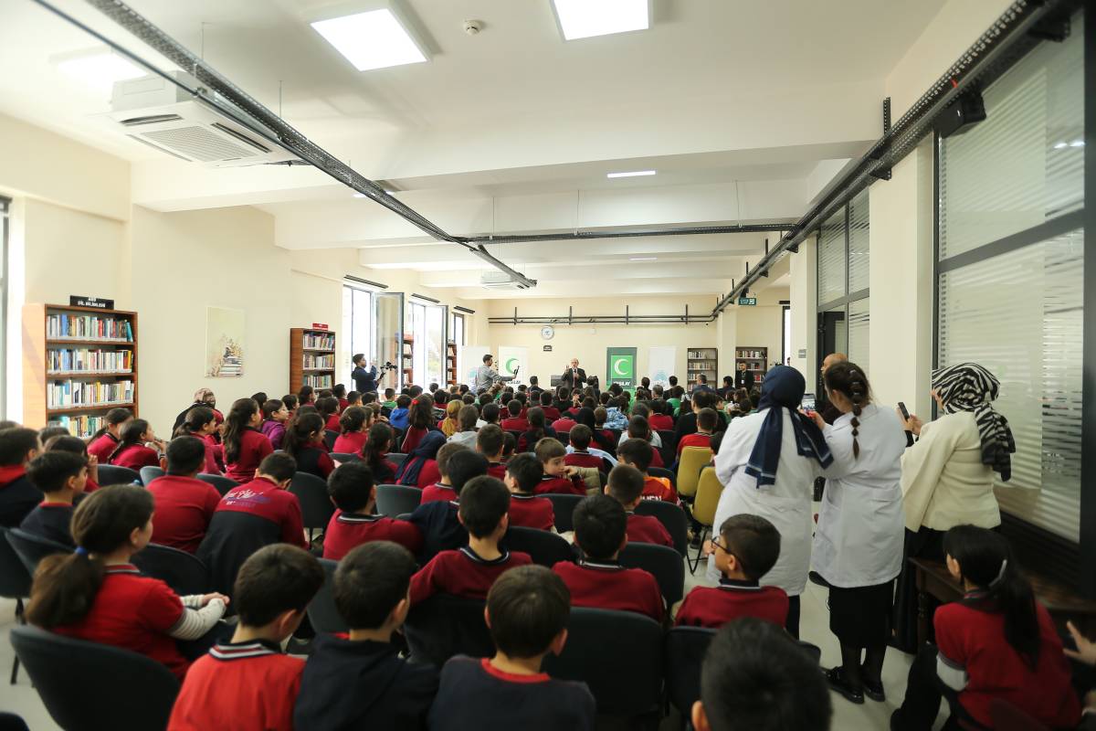 KÜTÜPHANE HAFTASI’NA ÖZEL YAZAR-OKUR BULUŞMALARI