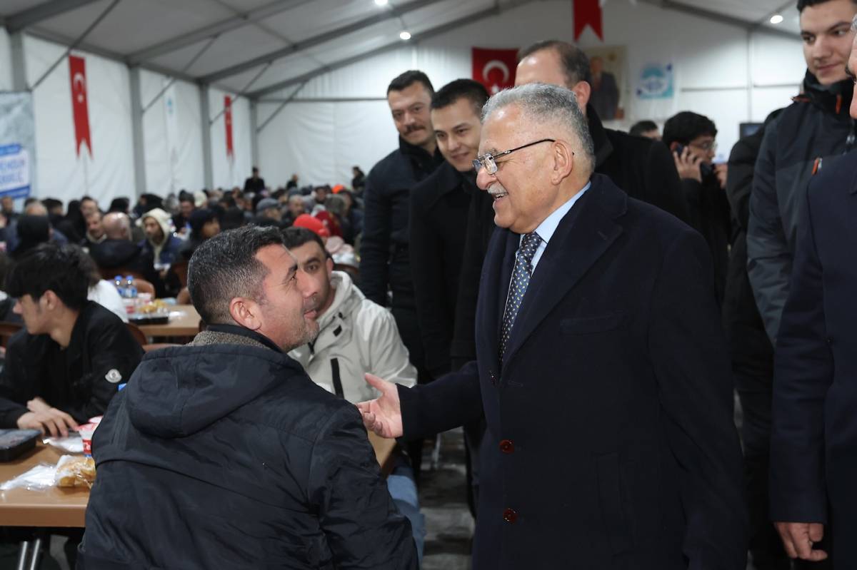 BÜYÜKKILIÇ, RAMAZAN COŞKUSUNU KAYSERİLİLERLE BİRLİKTE YAŞADI