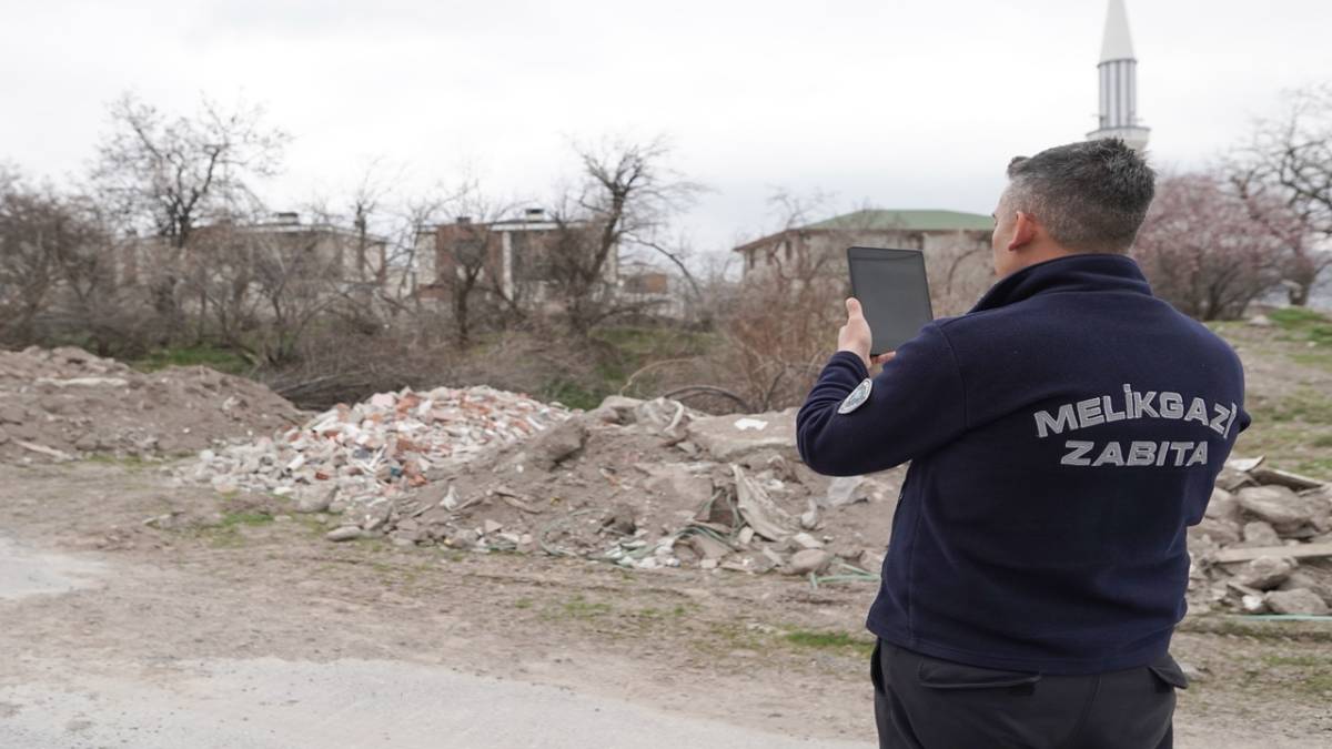 MELİKGAZİ BELEDİYESİ'NDEN HAFRİYAT UYARISI