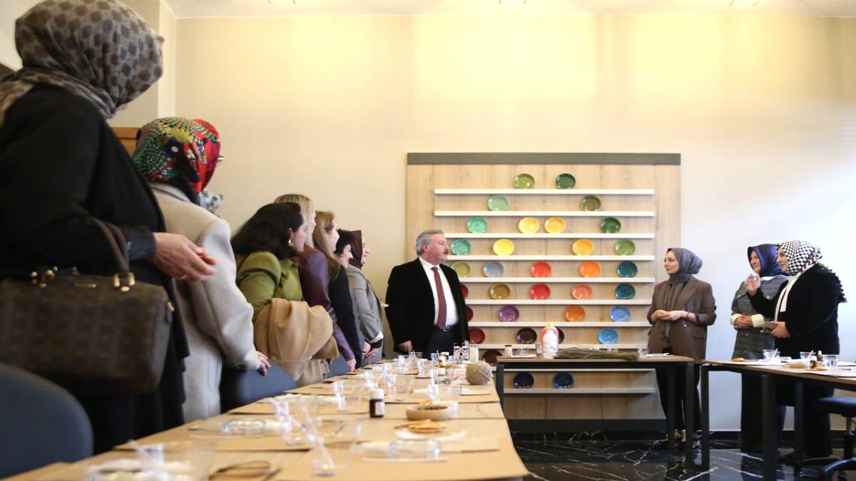 SANAT MELİKGAZİ İLE SANATÇIYI KEŞFEDİN