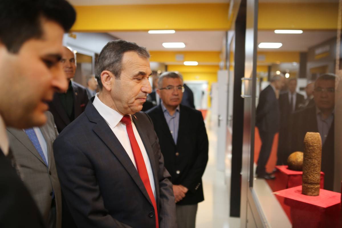 ÇANAKKALE RUHU ERCİYES KOLEJİ’NDE YENİDEN CANLANDI