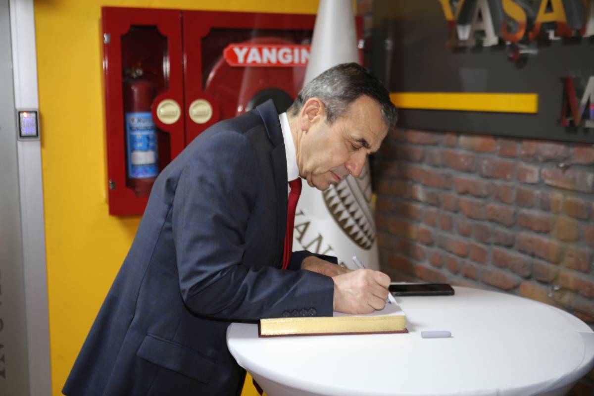 ÇANAKKALE RUHU ERCİYES KOLEJİ’NDE YENİDEN CANLANDI