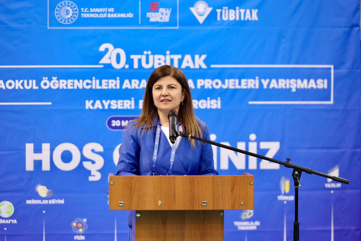 ERÜ’DE KAYSERİ BÖLGE YARIŞMASI SERGİSİ AÇILDI