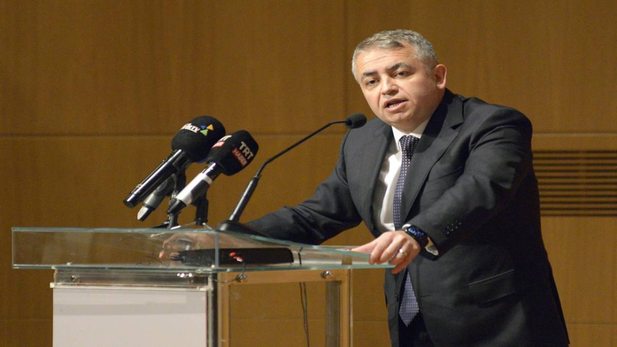 YAŞ MEYVE SEBZE İHRACATININ YILDIZLARI ÖDÜLLENDİRİLDİ