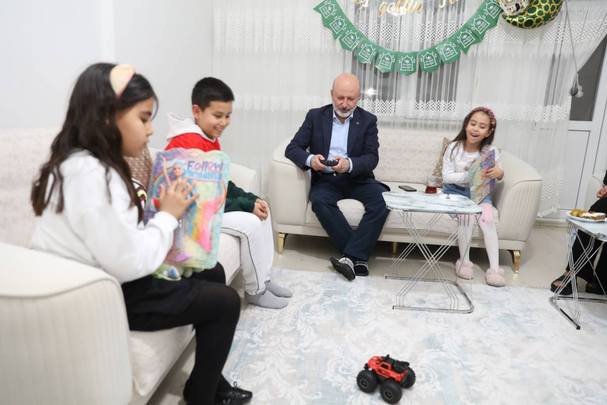 ÇOLAKBAYRAKDAR’DAN SEFERBERLİK ÇAĞRISINA GÖNÜLLERE DOKUNAN HİZMETLER