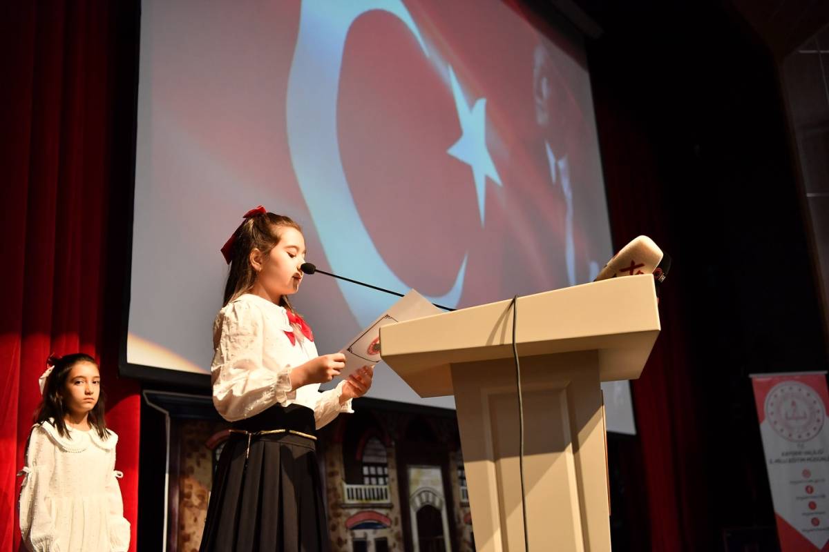 BÜYÜKKILIÇ, ÇOCUKLARIN BAYRAM SEVİNCİNE ORTAK OLDU