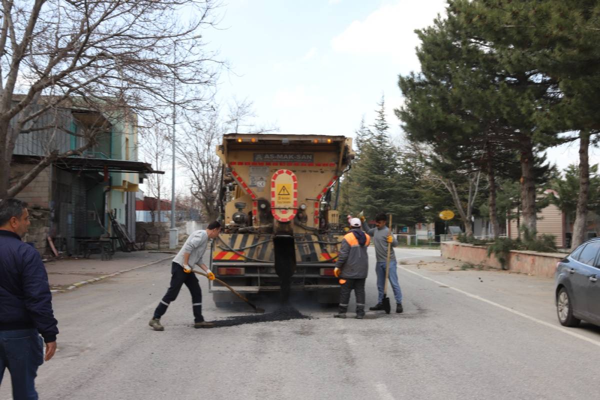 BÜYÜKŞEHİR’DEN KIRSALDA GÜÇLÜ TEMAS