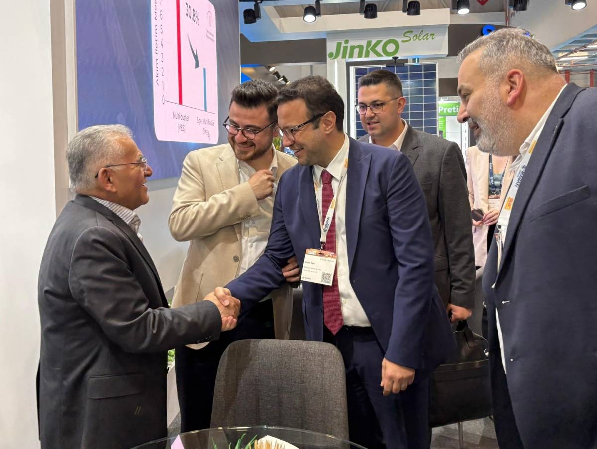 BAŞKAN BÜYÜKKILIÇ, SOLAREX İSTANBUL FUARI’NA KATILDI