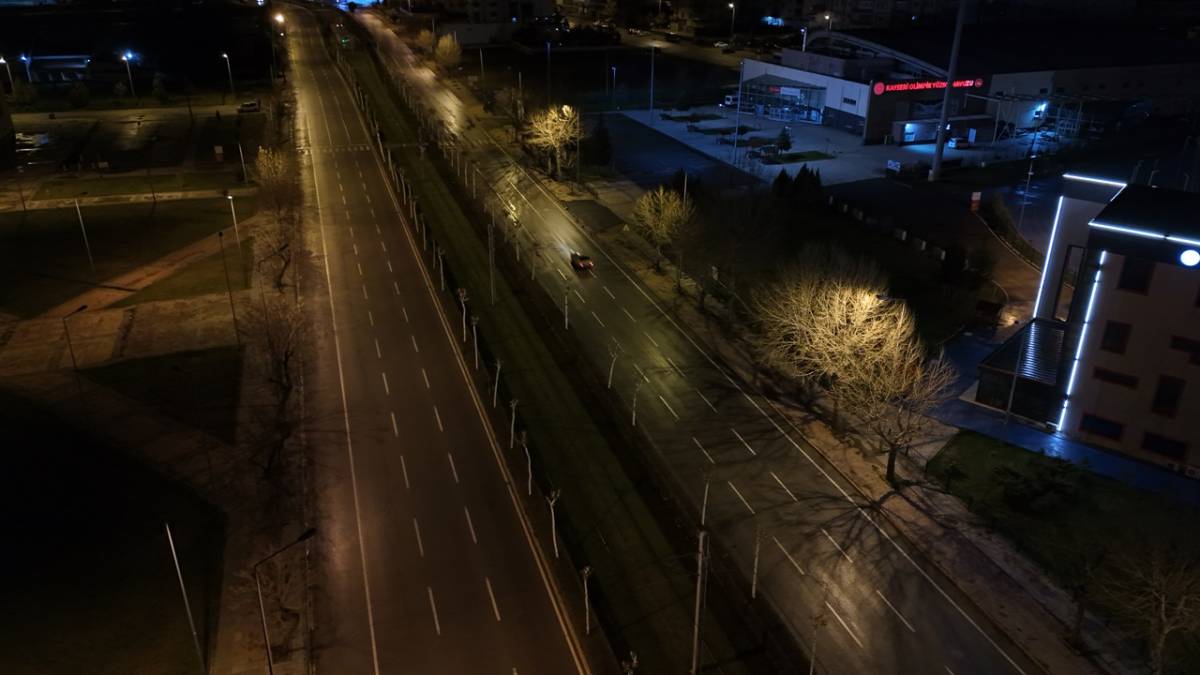 BÜYÜKŞEHİR’DEN GECE YARISI ULAŞIM GÜVENLİĞİ İÇİN KESİNTİSİZ MESAİ