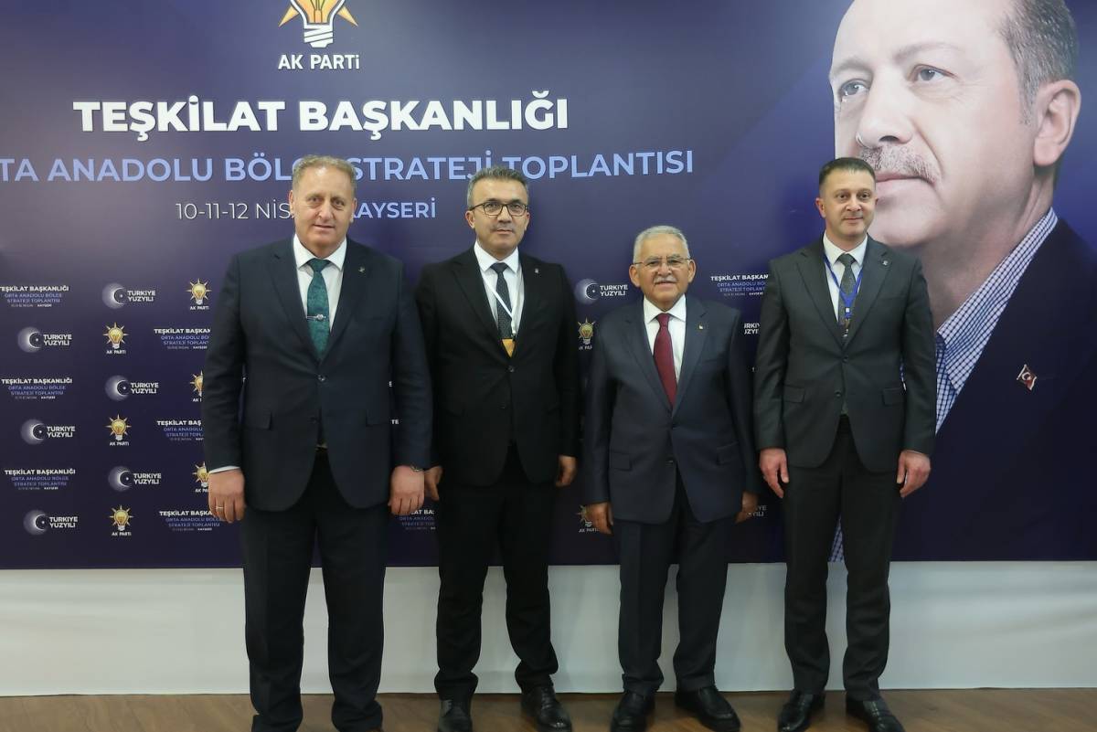 BAŞKAN BÜYÜKKILIÇ’TAN STRATEJİ TOPLANTISI’NDA “BİRLİK, HİZMET VE KAYSERİ MODELİ” MESAJI