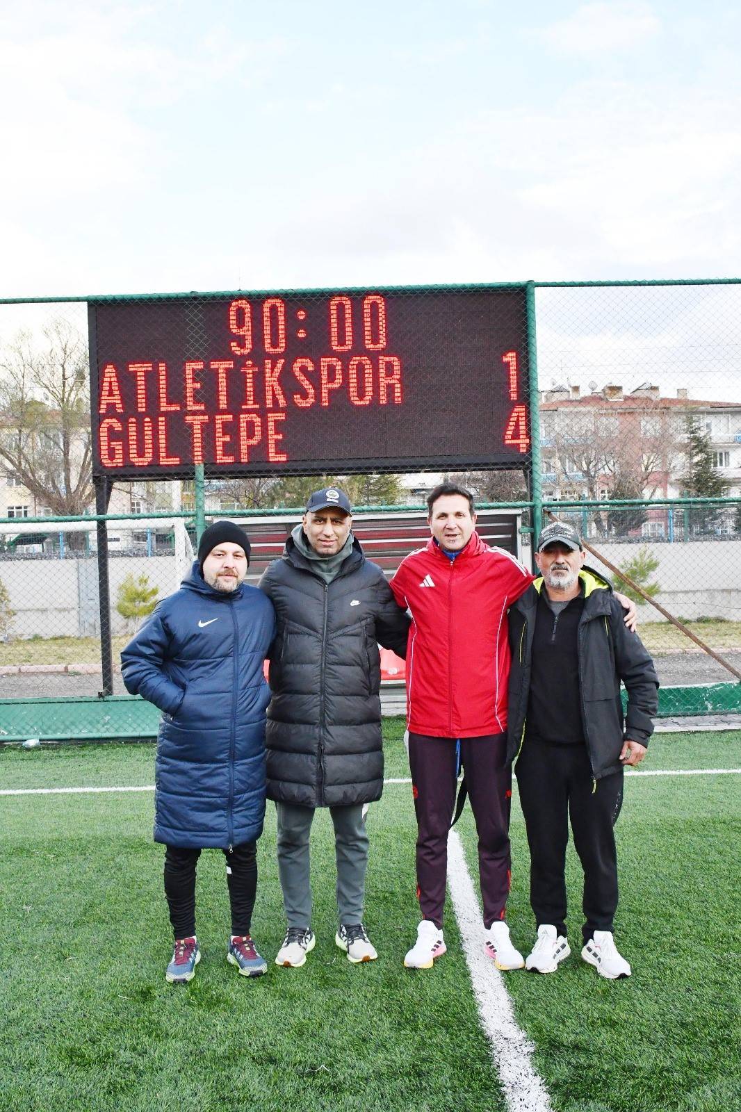 GÜLTEPESPOR U18 ÇOK MUTLU