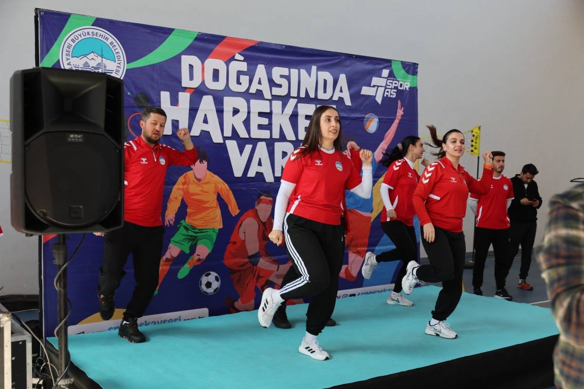 DEVELİ’DE 550 ÖĞRENCİYE SPOR DOLU BULUŞMA