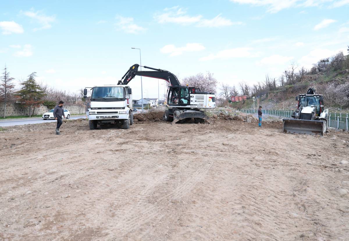 MELİKGAZİ’NİN ULAŞIMDA YENİ GÜZERGAHI İÇİN ÇALIŞMALAR BAŞLADI