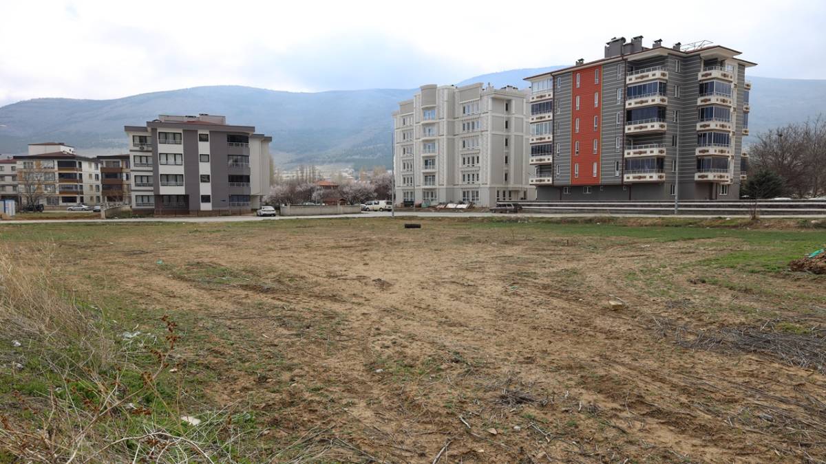 BAŞKAN ÖZTÜRK’TEN 4-6 YAŞ KUR’AN KURSU VE GENÇLİK MERKEZİ MÜJDESİ