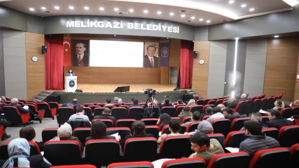 MELİKGAZİ BELEDİYESİ PERSONELİNE ‘KURUMSAL AİDİYET EĞİTİMİ’