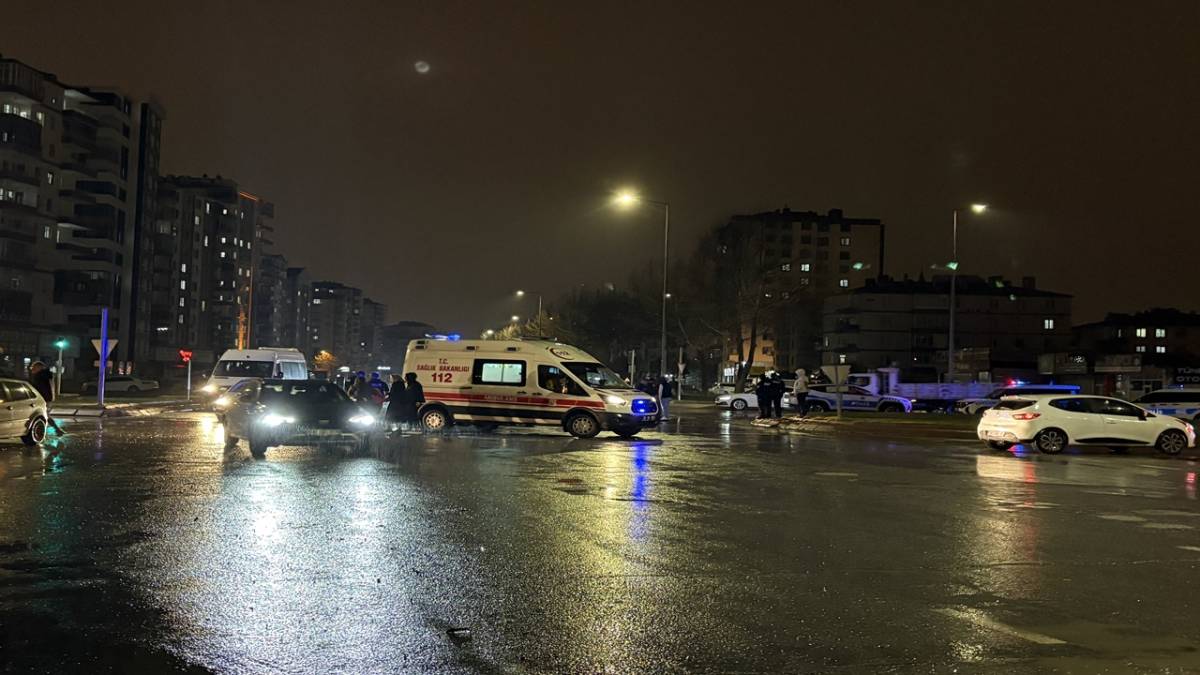 TOFAŞ KAĞIT GİBİ EZİLDİ