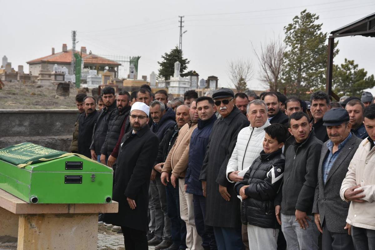BÜYÜKCANLI MAHALLE MUHTARI SON YOLCULUĞUNA UĞURLANDI
