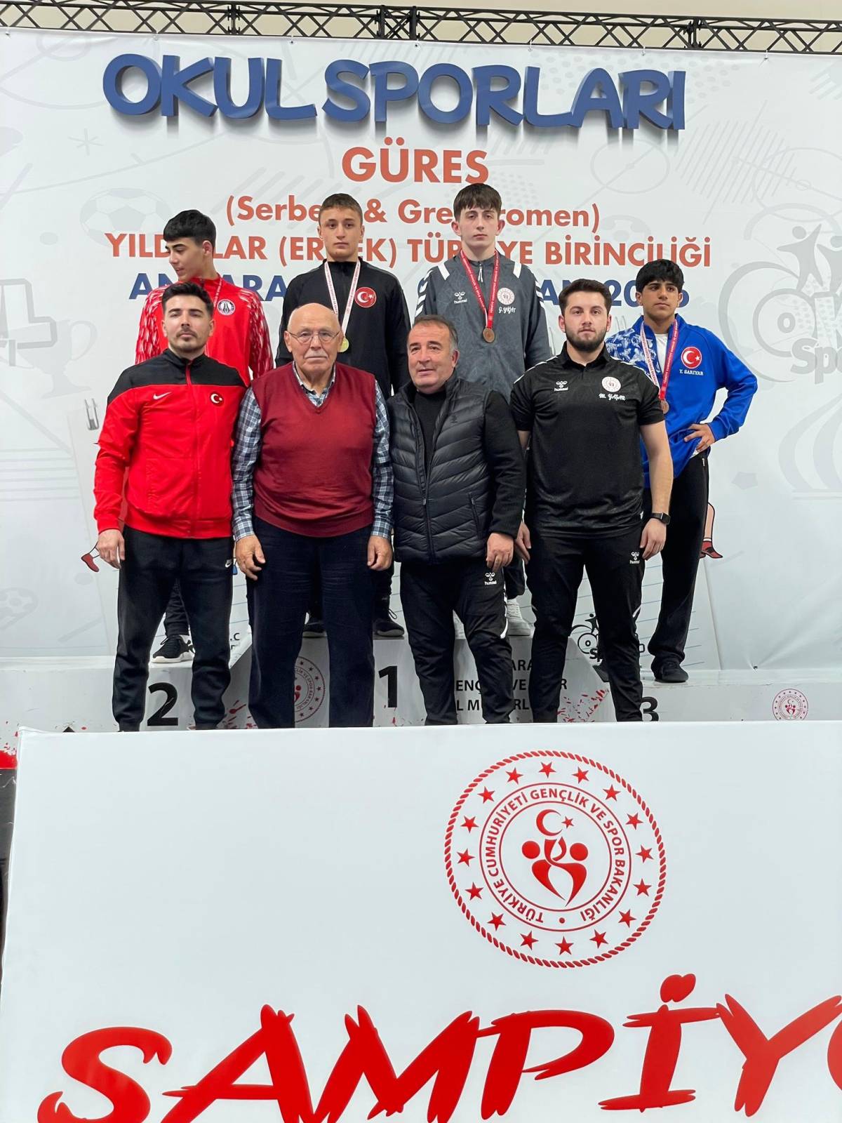 KAYSERİ GÜREŞ TAKIMI TÜRKİYE ŞAMPİYONU OLDU