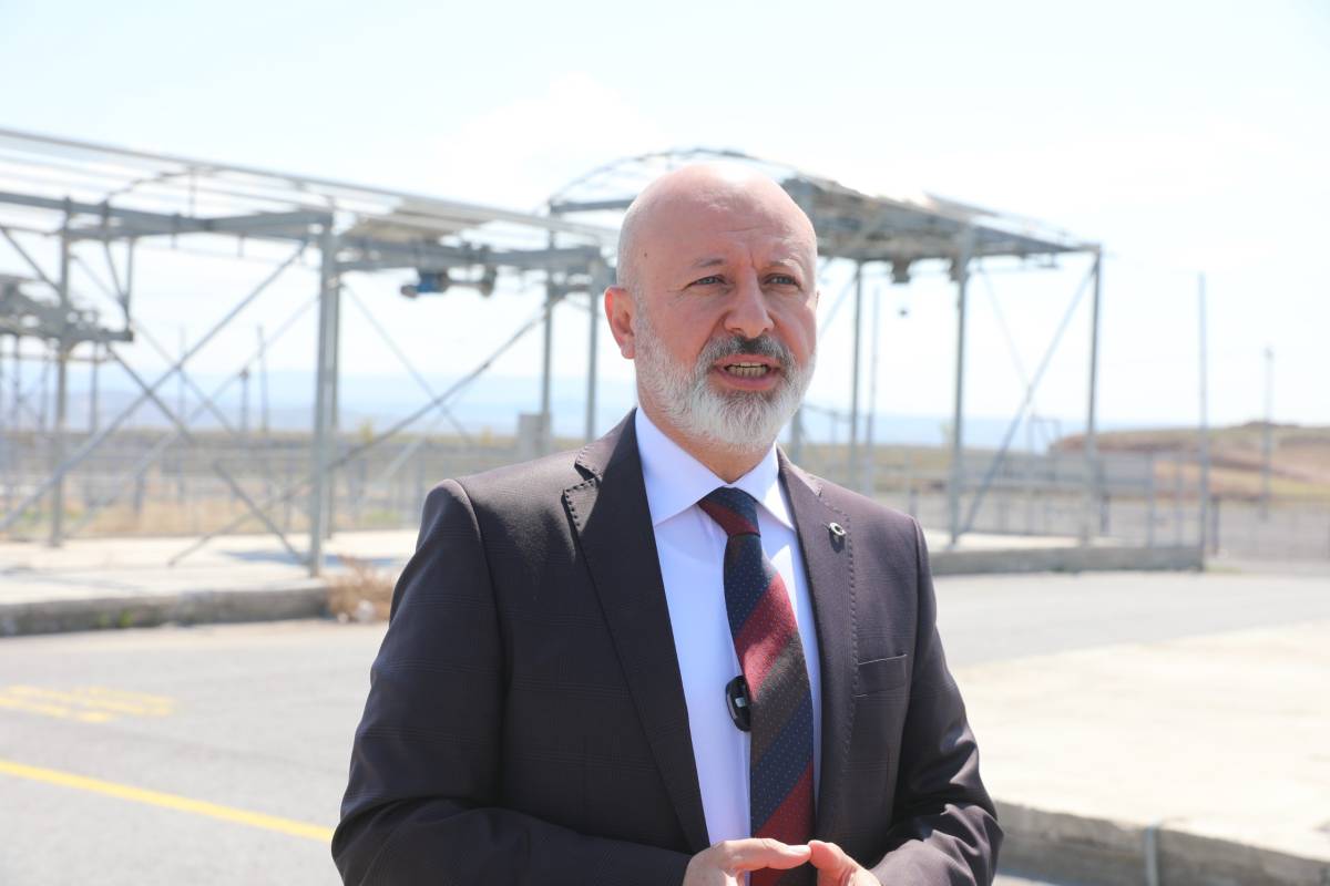 “KURBAN HİZMETİNDE ÖNCÜ,  TÜRKİYE’DE SAYILI BELEDİYEYİZ”