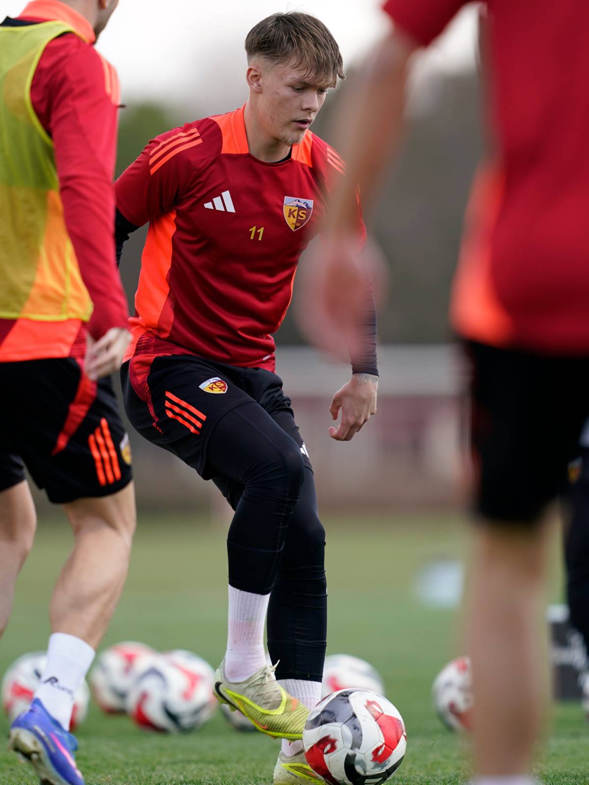 KAYSERİSPOR, FENERBAHÇE MAÇI HAZIRLIKLARINA BAŞLADI