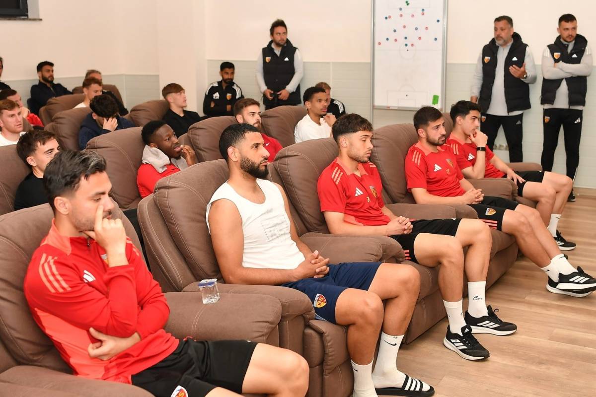 BÜYÜKKILIÇ’TAN KAYSERİSPOR’A “MORAL” ZİYARETİ