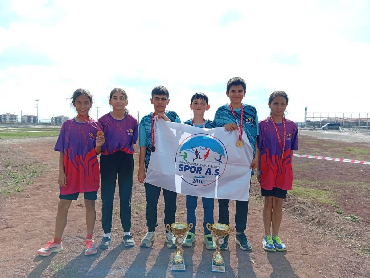 KAYSERİ SPOR A.Ş. TAKIM HALİNDE ŞAMPİYON