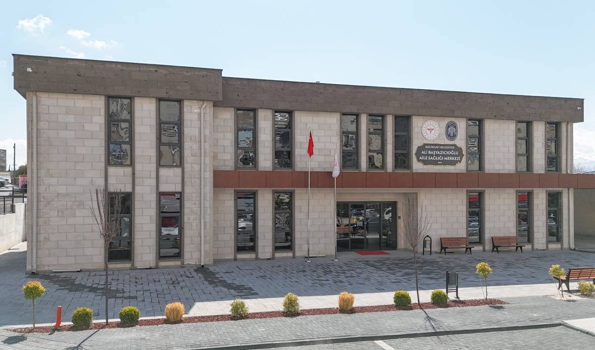 MELİKGAZİ BELEDİYESİ, İLÇENİN GELECEĞİNİ ŞEKİLLENDİRİYOR