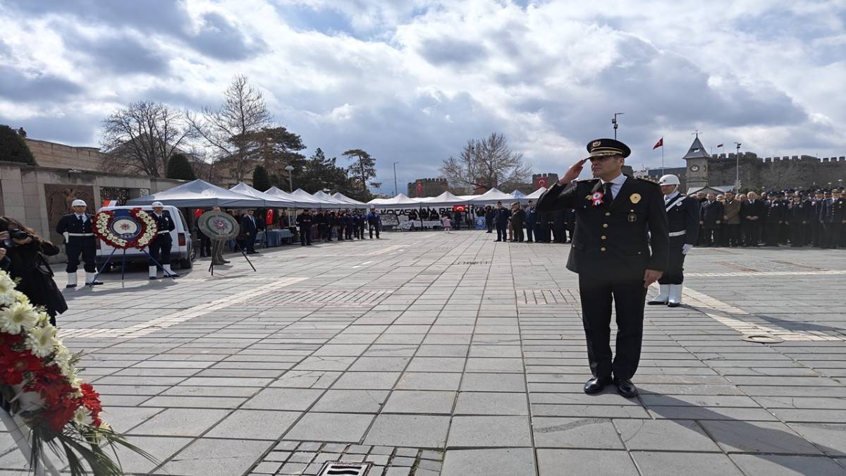 POLİS HAFTASINDA ÖZEL HAREKAT'TAN NEFES KESEN GÖSTERİ