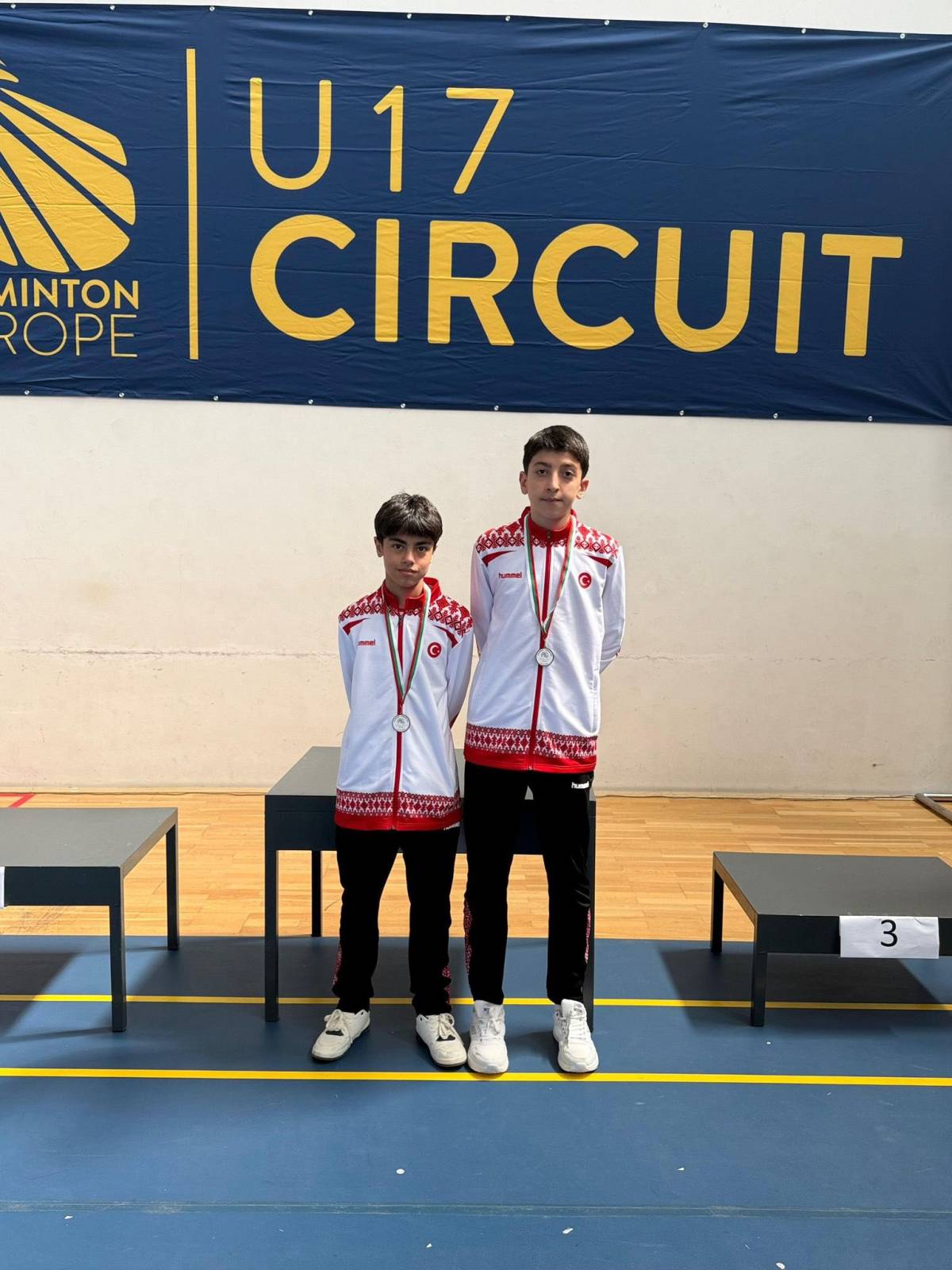 KAYSERİLİ RAKETLER MADALYALARI TOPLADI