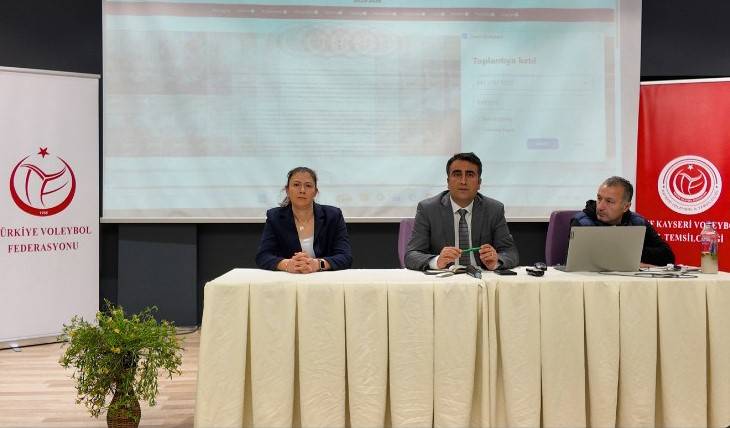 VOLEYBOL AYLIK BİLGİLENDİRME SEMİNERİ YAPILDI