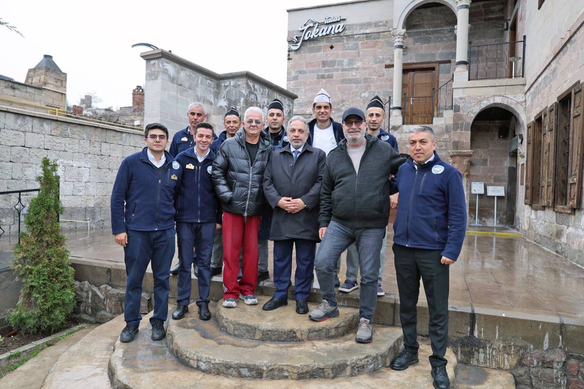 ZAFER ALGÖZ'DEN TAM NOT