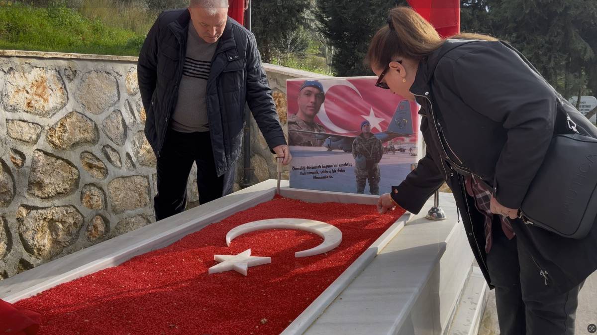 BURSA'DA ŞEHİDİN HATIRASI ÇALINDI, ŞÜPHELİ 24 SAAT GEÇMEDEN YAKALANDI