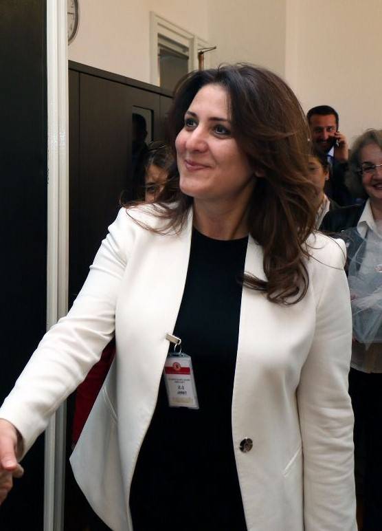 ÜMİT ÖZER İSTİFA ETTİ