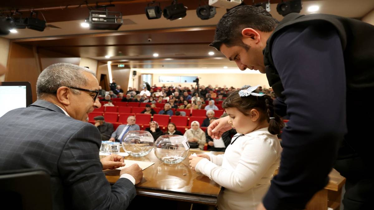 TALAS MENEKŞE SİTELERİ'NDE KURA HEYECANI