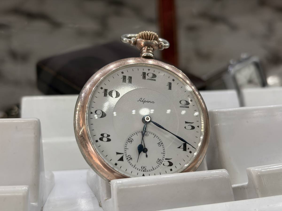 44 YILDIR TARİHİ SAATLERE İNCE AYAR VERİYOR