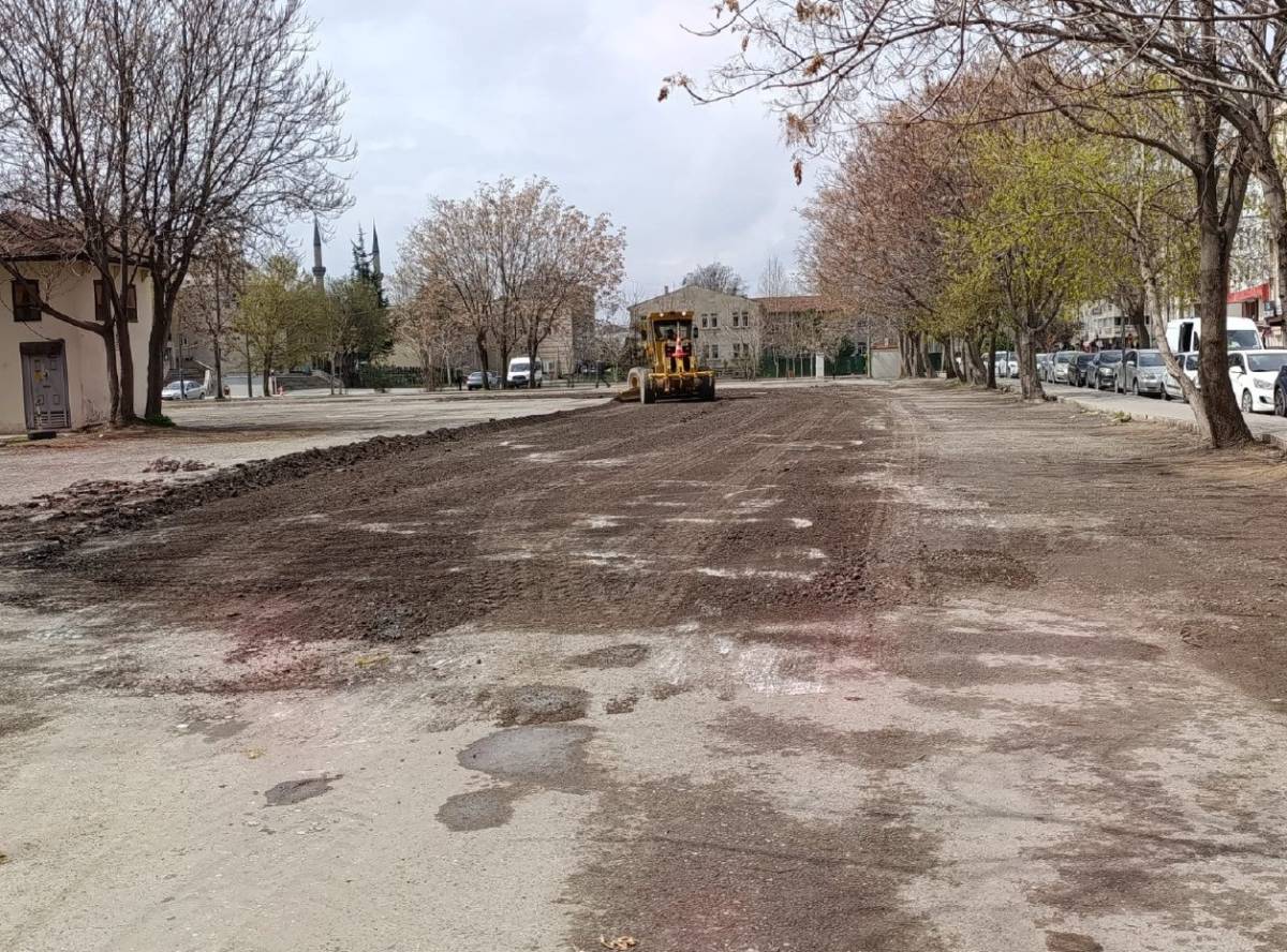 ÇOLAKBAYRAKDAR: “HER SOKAĞA KONFOR, HER MAHALLEYE DEĞİŞİM GETİRİYORUZ”