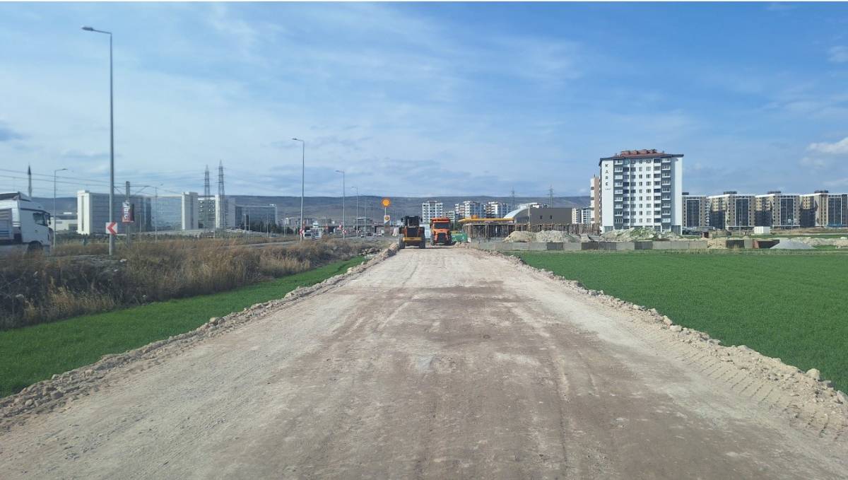 ÇOLAKBAYRAKDAR: “HER SOKAĞA KONFOR, HER MAHALLEYE DEĞİŞİM GETİRİYORUZ”