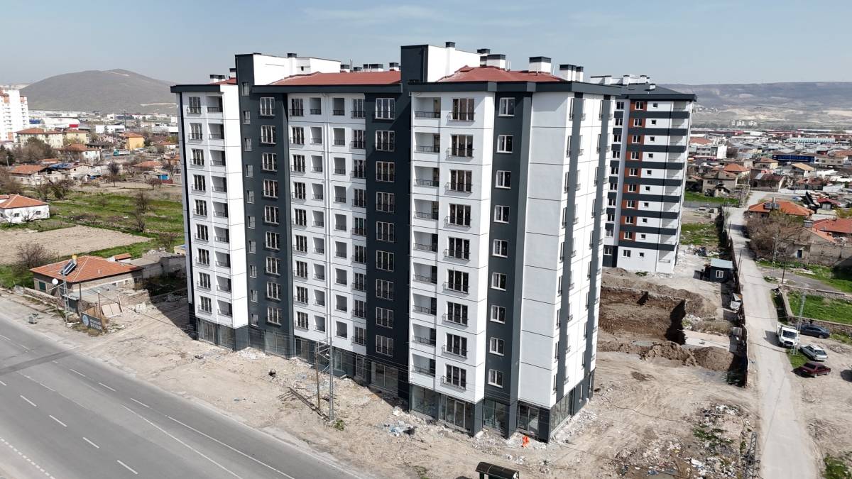 ANBAR 2. ETAP KENTSEL DÖNÜŞÜM BLOKLARI HIZLA YÜKSELİYOR