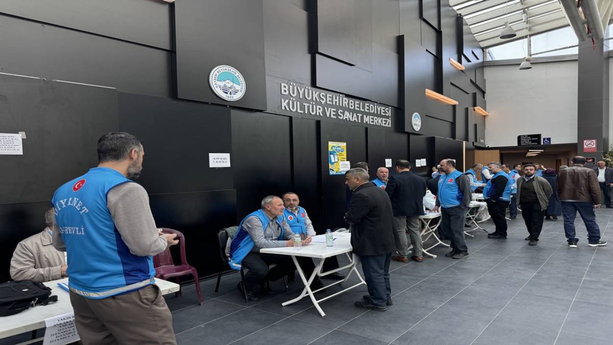 HACI ADAYLARINA EĞİTİM SEMİNERİ VERİLDİ