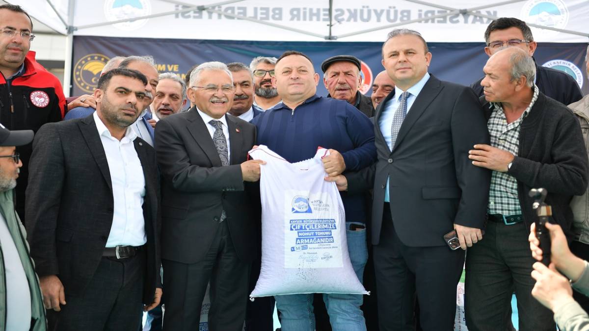 ÇİFTÇİYE 360 TON TOHUM DAĞITILDI