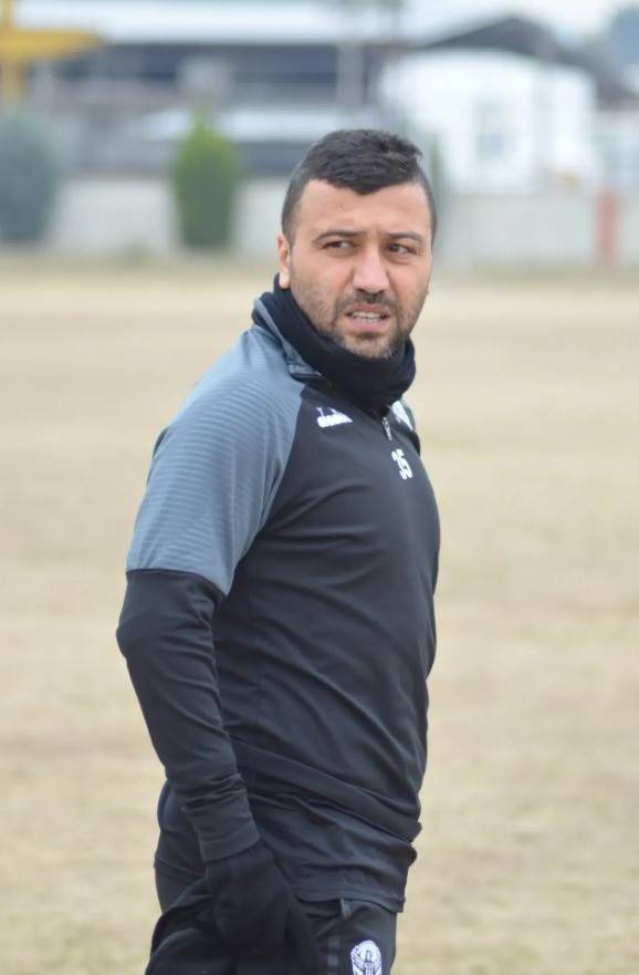 TAŞDEMİR, YEŞİL SAHALARA VEDA ETTİ