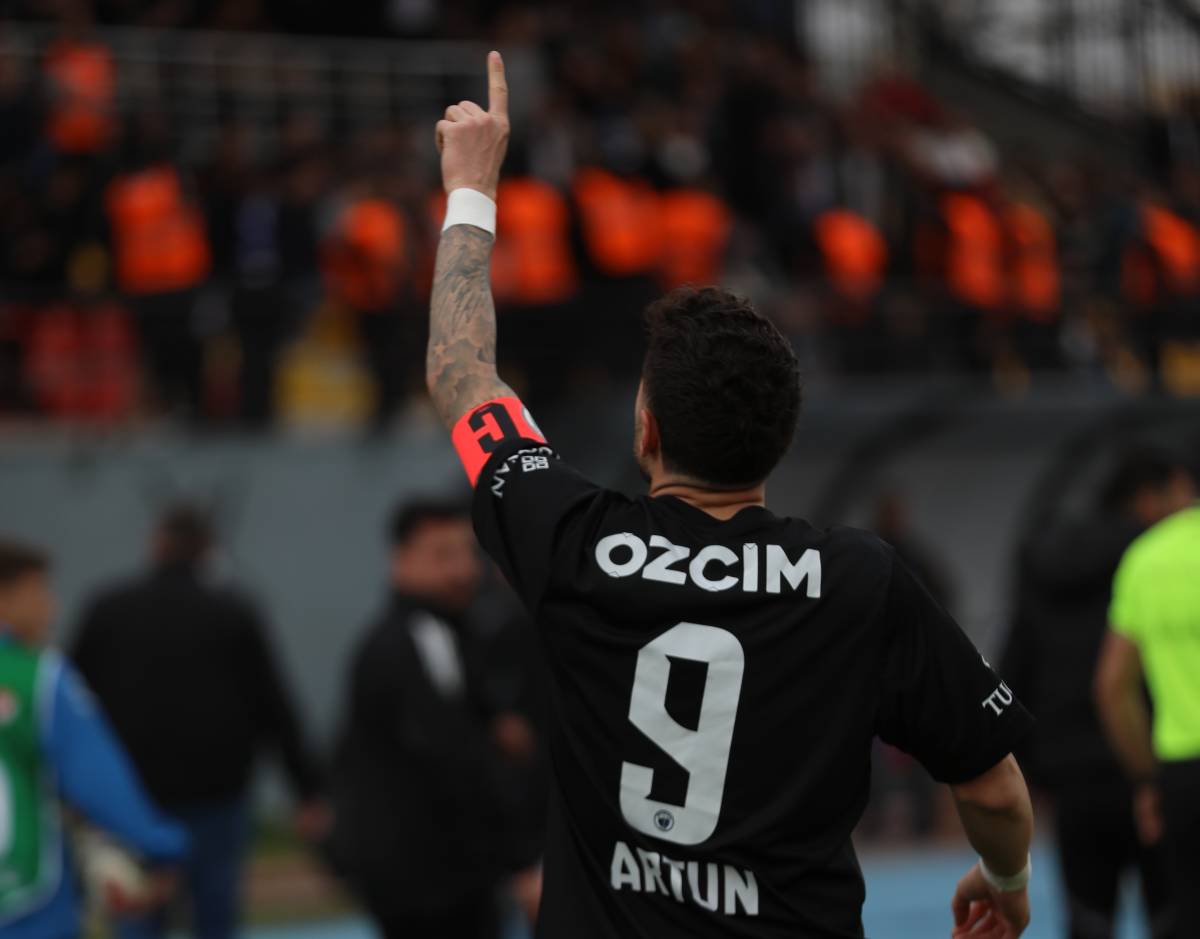 ERCİYES 38 FK KAPTANI ARTUN YEDİNCİ GOLÜNÜ ATTI