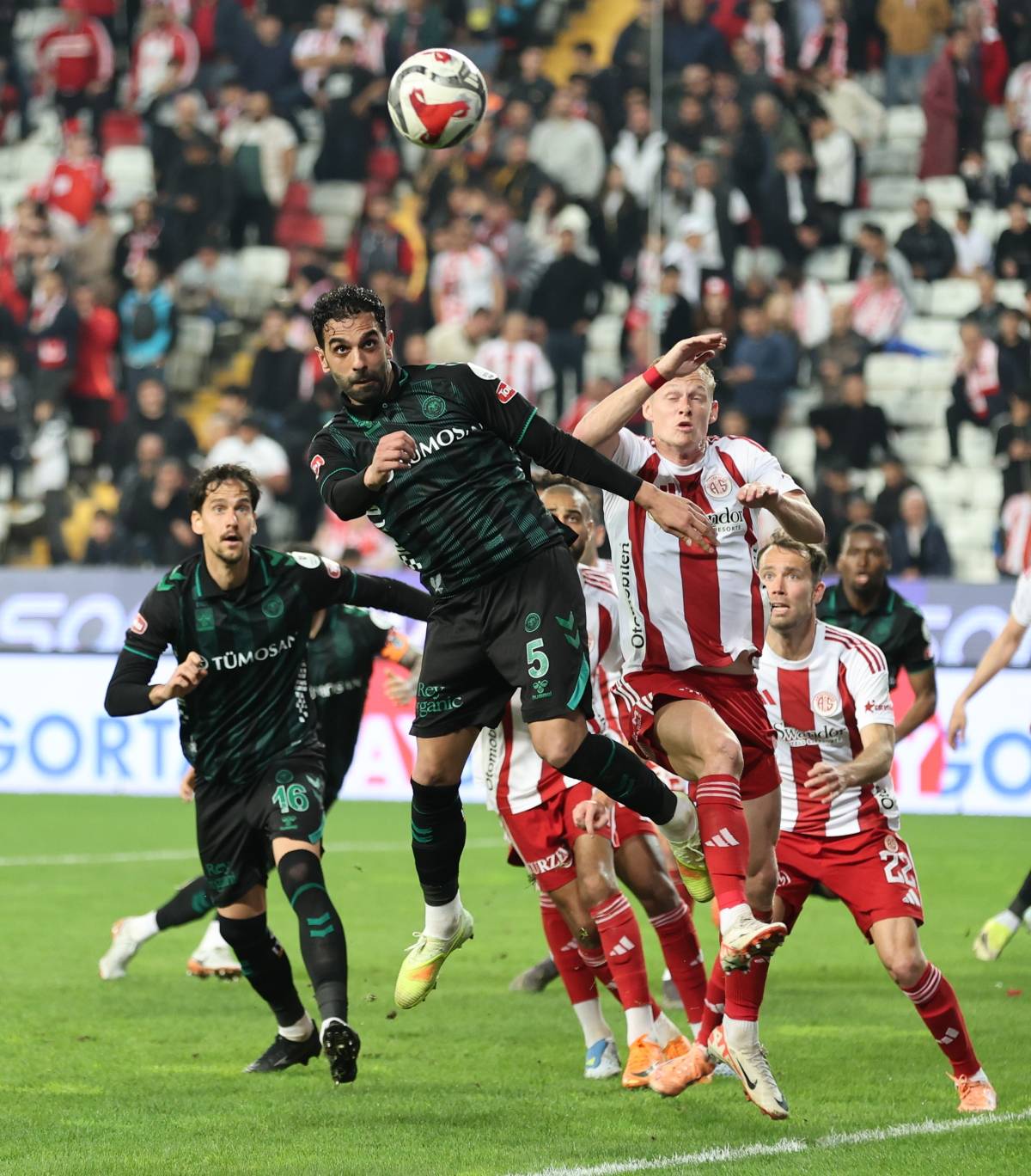 SÜPER LİG'DE 30. HAFTA GÖRÜNÜMÜ